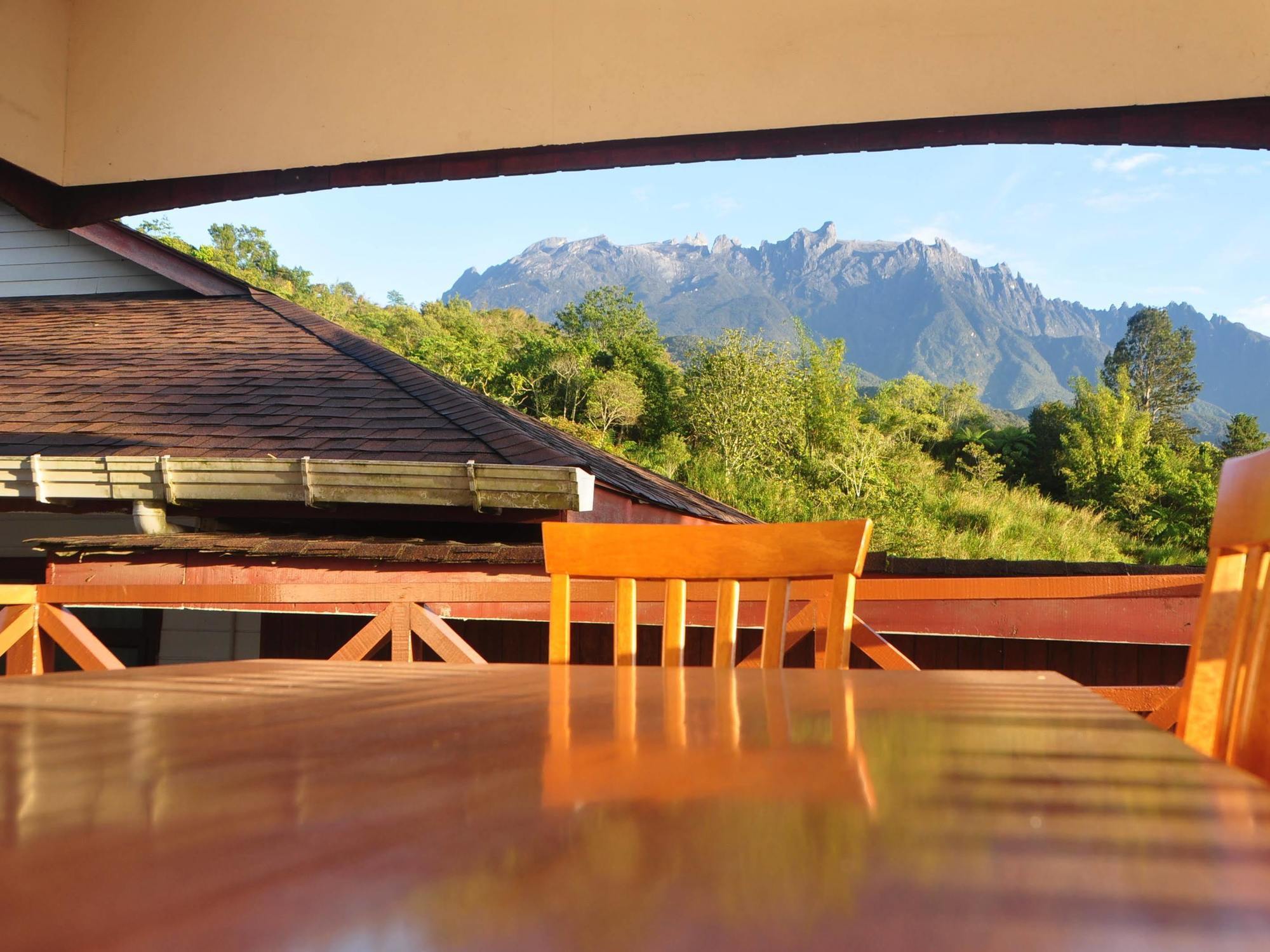 Nabalu Kundasang Lodge Exterior photo